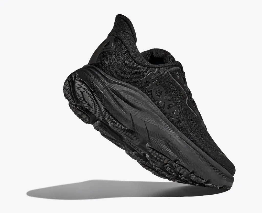 Clifton 10 Sneakers - All Black
