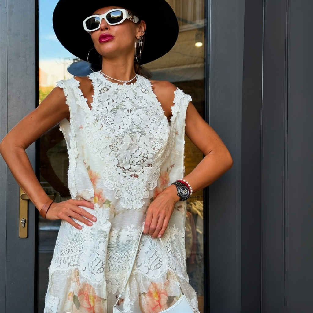 Kelly Lace Maxi Dress